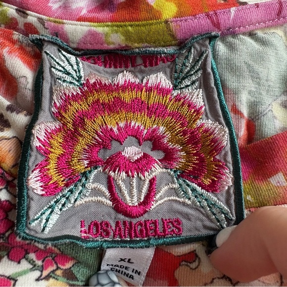 Johnny Was Puff Sleeve Knit T Shirt Wild Garden - Picture 3 of 3